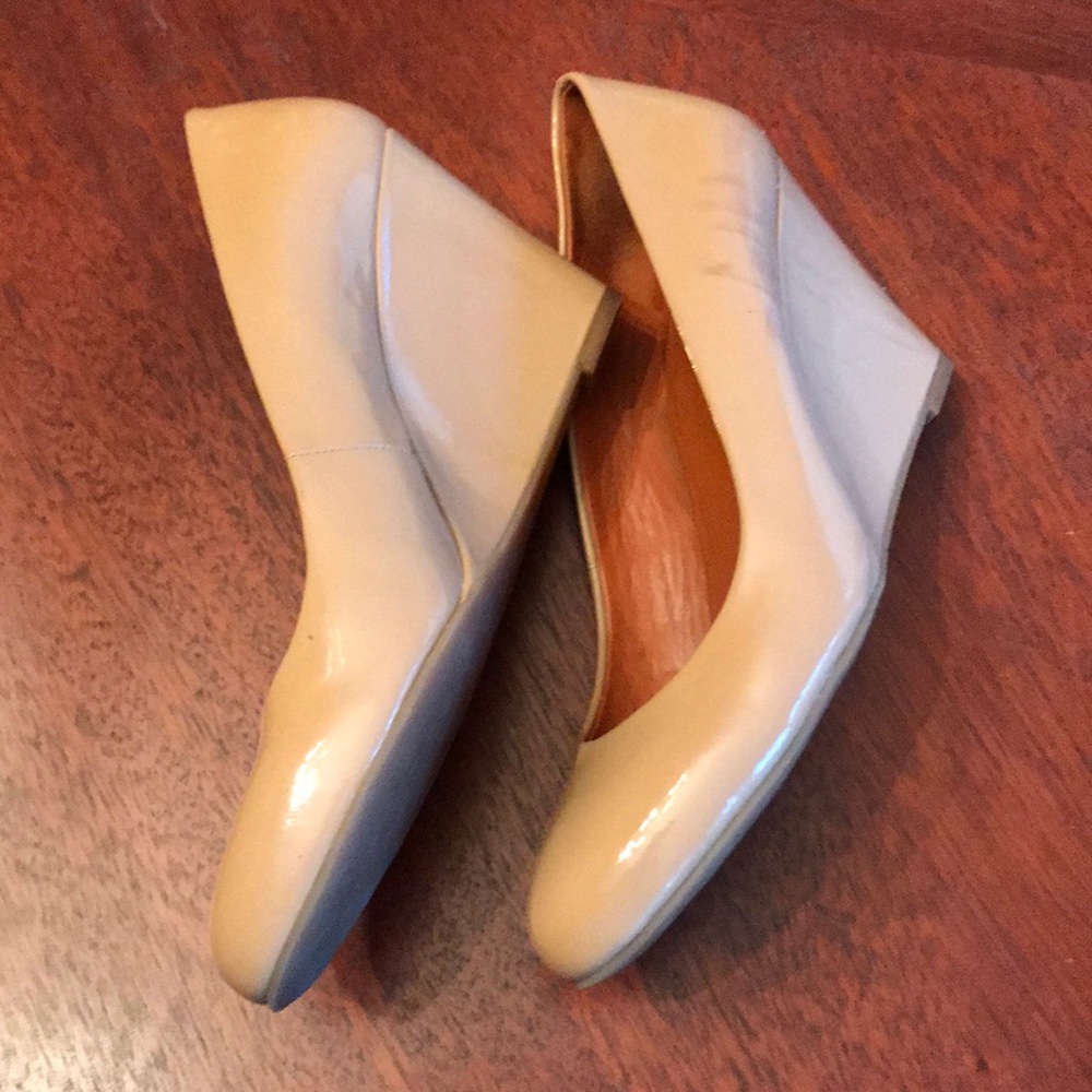 Via Spiga Farley Patent Wedge - Picture 3 of 6